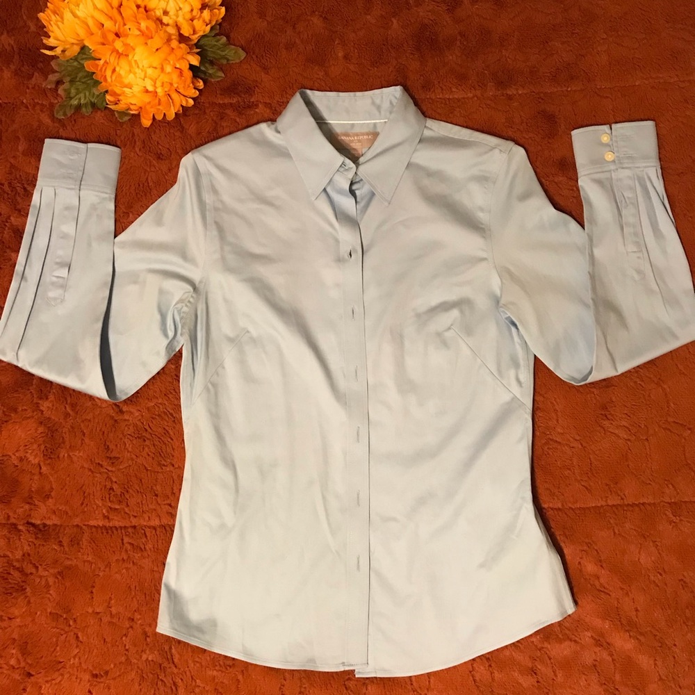 Banana Republic Button Up Shirt